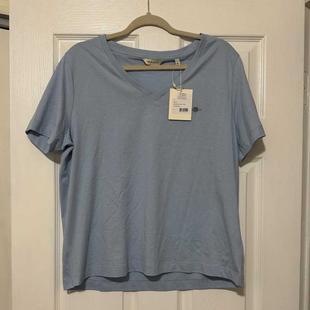 NWT Gant Light Blue V-Neck T-shirt Size XL